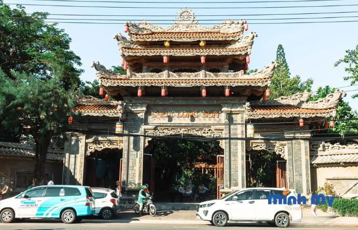 Chùa Long Sơn Nha Trang - Ngôi cổ tự lâu đời nhất phố biển