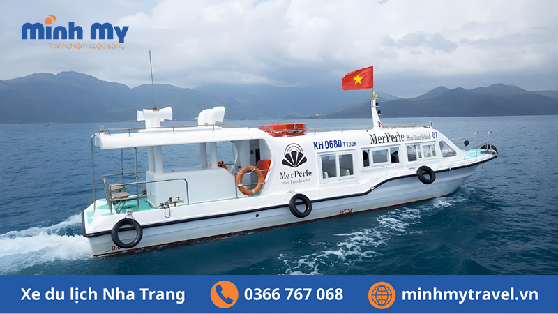 Tàu cao tốc ra đảo Hòn Tằm